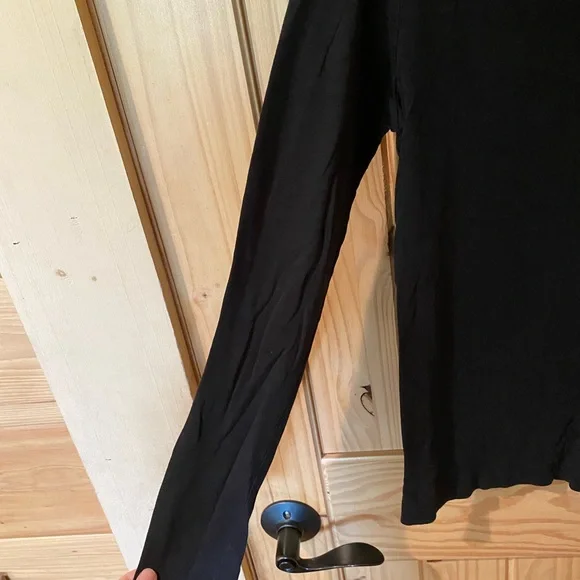 LOFT Black V-Neck Long Sleeve Blouse - Picture 2 of 5